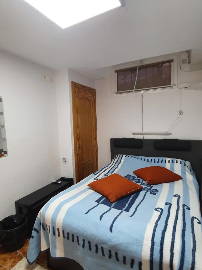 Cozy Rooms In Terraced House Fuengirola Bagian luar foto