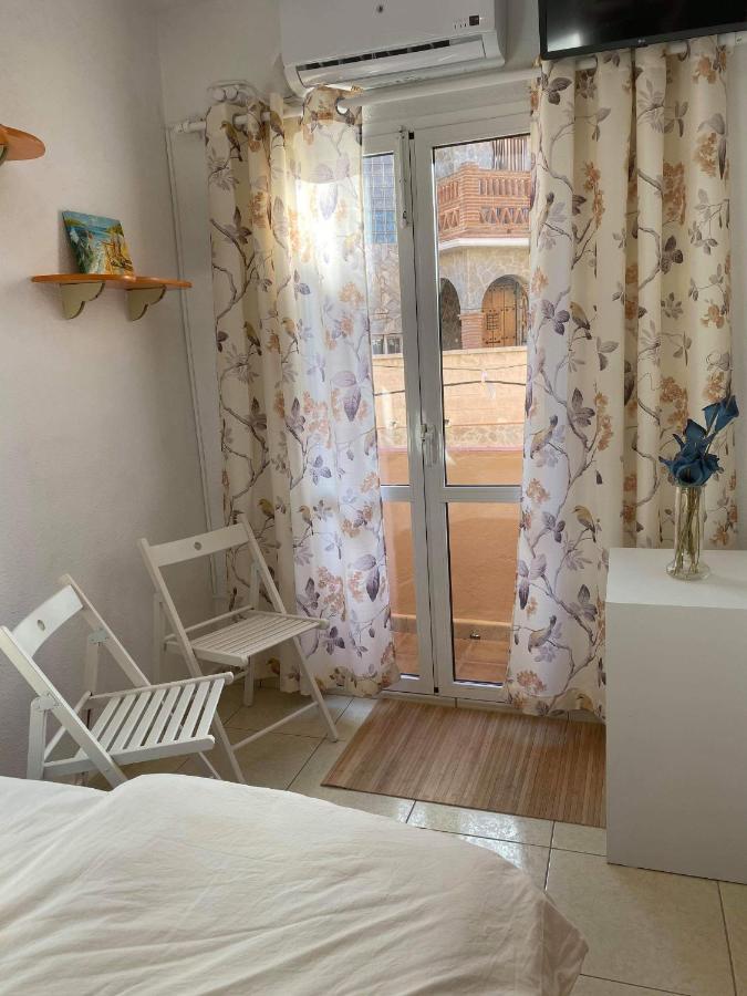 Cozy Rooms In Terraced House Fuengirola Bagian luar foto