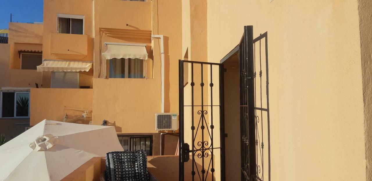 Cozy Rooms In Terraced House Fuengirola Bagian luar foto