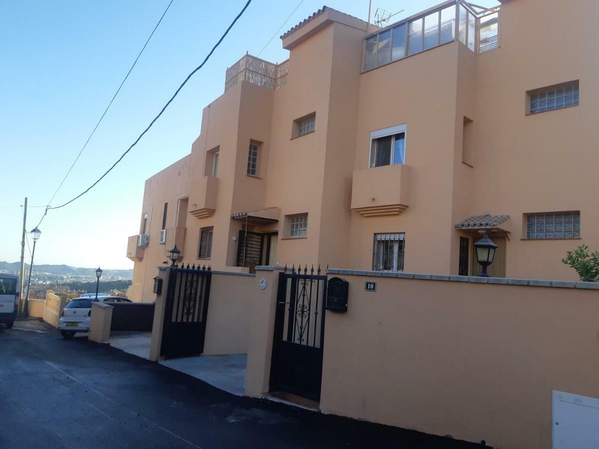 Cozy Rooms In Terraced House Fuengirola Bagian luar foto